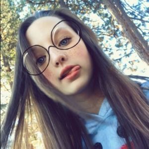 Meet your Posher, Kadence